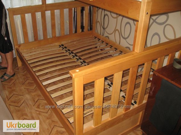 Фото 6. Двухъярусная трехместная кровать Жасмин из массива ольхи