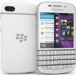 BlackBerry Q10 - сенсорный телефон с физической клавиатурой