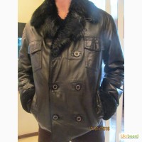 Стильная кожаная мужская куртка с натуральным мехом