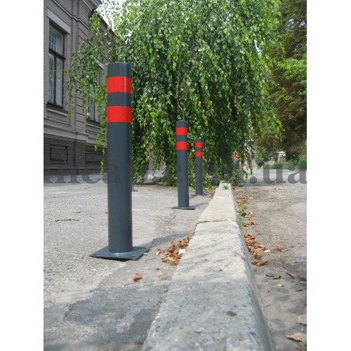 Фото 5. Дорожный тротуарный столбик для ограждения