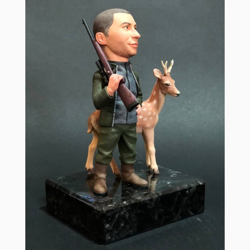 Фото 4. Шаржевая статуэтка охотник по фото подарок который удивит, шаржевые статуэтки под заказ