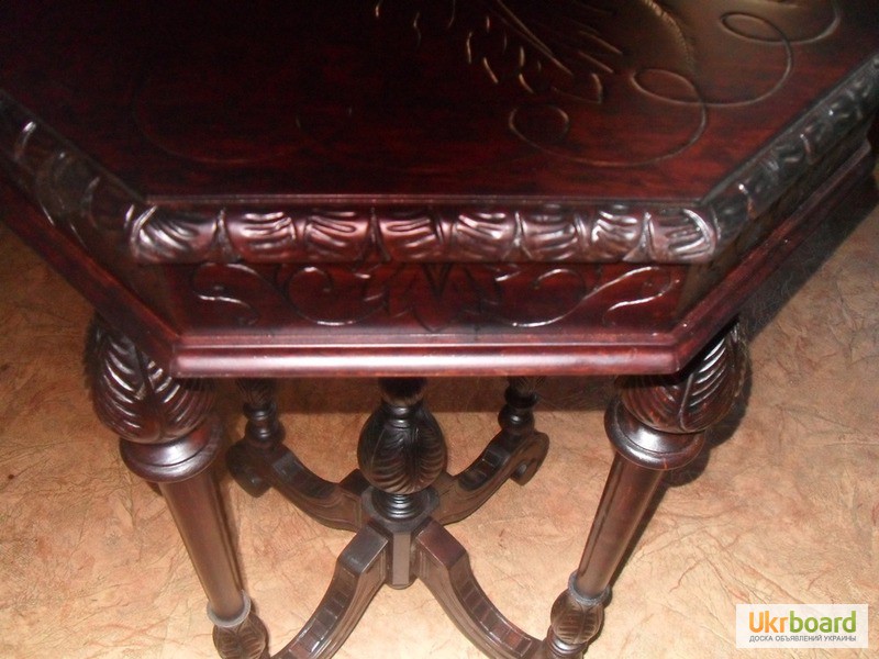 Фото 5. Продам Старинный восьмигранный столик, середины 19 века