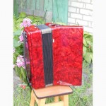 Повний професійний аккордеон Royal Standard Montana червоного кольору