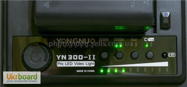 Фото 8. Накамерный фото видео свет Yongnuo YN-300II с регулировкой цветовой температуры