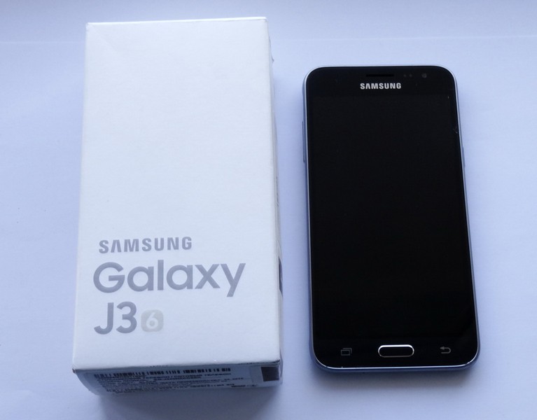 Фото 10. Смартфон Samsung Galaxy J3 2016 J320h ds black