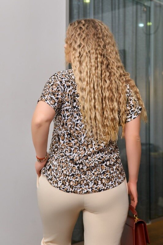 Фото 2. Женская блузка большого размера