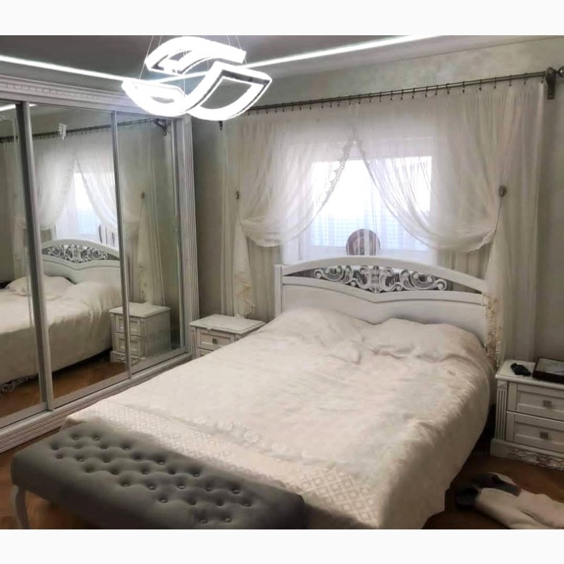 Фото 4. Біле двоспальне ліжко Артеміда