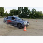 Курсы экстремального вождения и контраварийная подготовка водителей Карбон в Киеве