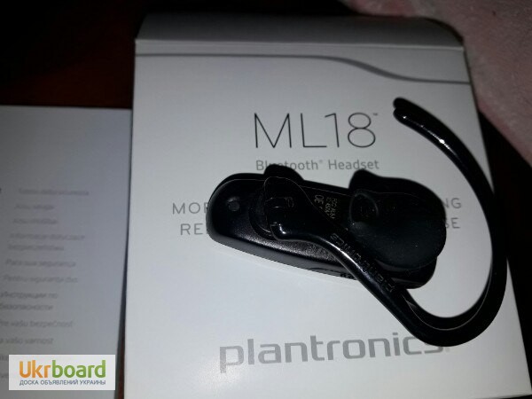 Фото 2. Продам Bluetooth-гарнитуру Plantronics ML18