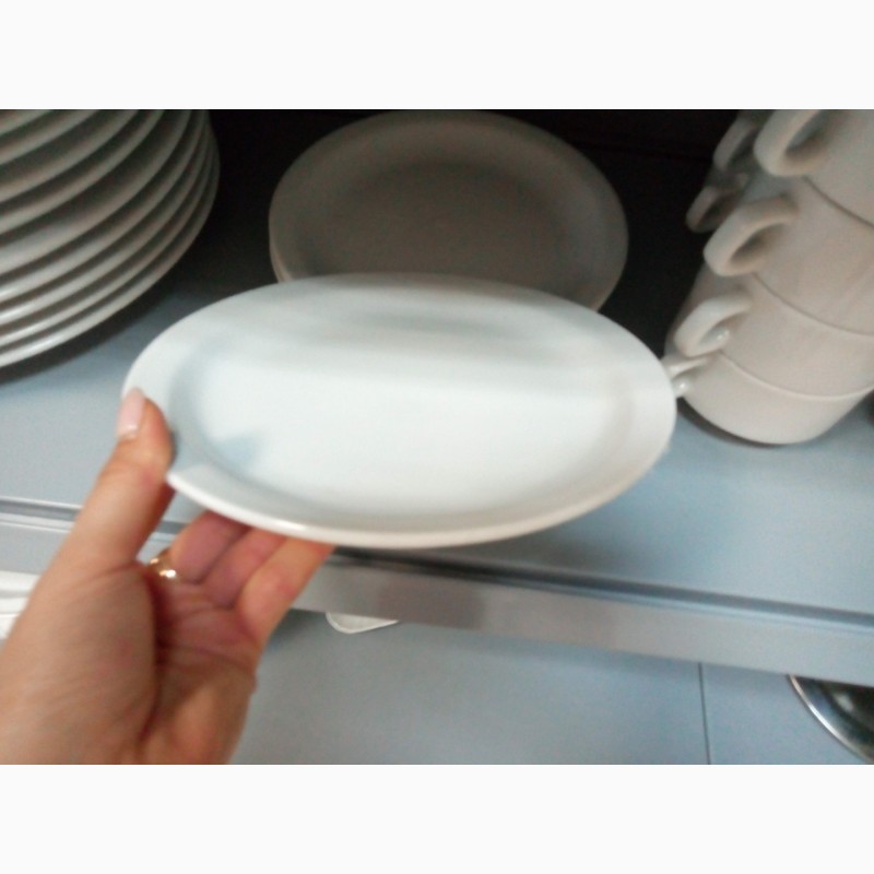 Фото 2. Распродажа фарфоровых тарелок для ресторана, кафе, бара
