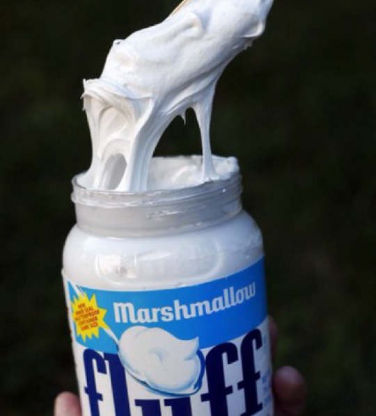 Фото 2. Marshmallow Fluff с ванильным вкусом - сладкое лакомство, ингредиент для десертов