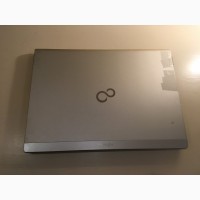 Ноутбук Fujitsu Lifebook UH552 (UH552MPZC5RU) Silver