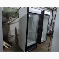 Испытанные в торговли шкафы стоячие холодильники объем от 450л