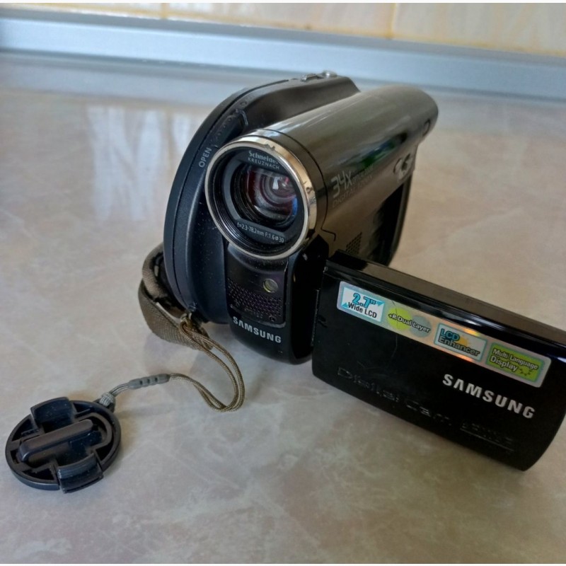 Фото 3. Видеокамера Samsung VP-DC175WB
