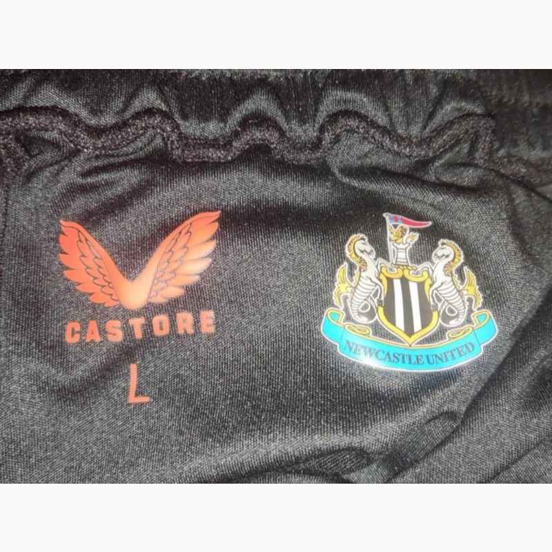Фото 5. Футбольные шорты Castore FC Newcastle United, L