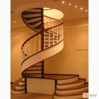 Винтовая деревянная лестница
