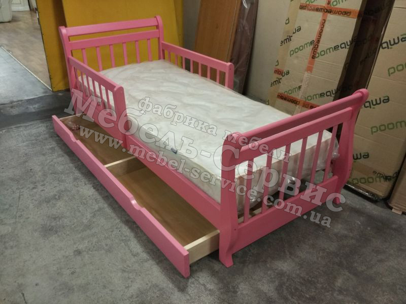 Фото 2. Кровать для детей Лия