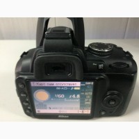 Продам Nikon D3000 18-55VR Kit
