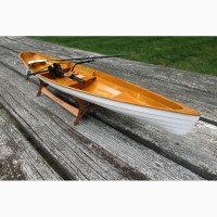 Модель деревянной лодки 1:8