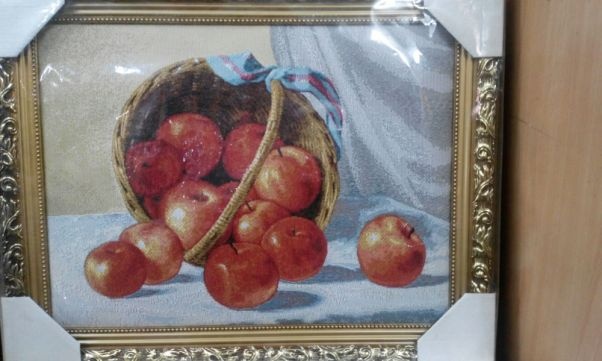 Фото 2. Картина гобелен Корзина с фруктами