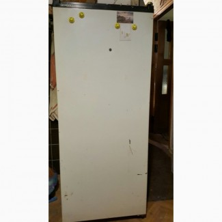 Продам однокамерный холодильник Донбасс-9