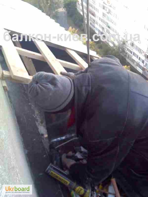 Фото 9. Крыша балкона последнего этажа. Кровля над бетонным козырьком. Монтаж, ремонт. Киев