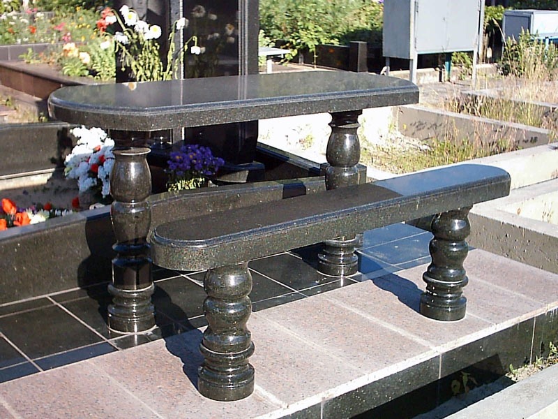 Фото 4. Памятники, надгробные плиты, разные изделия под заказ из гранита от производителя