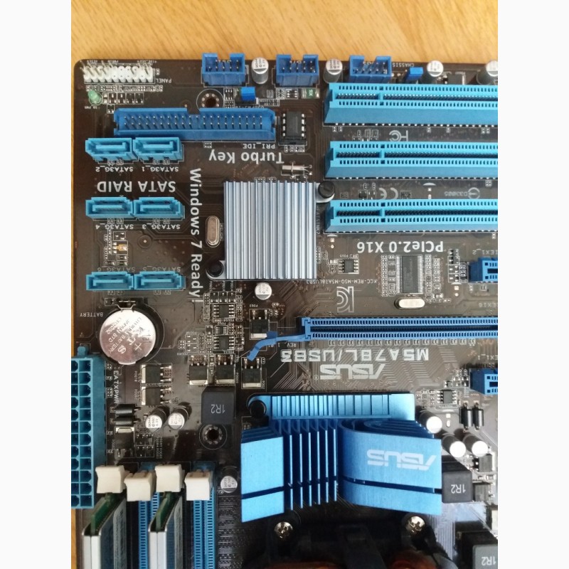 Фото 6. Материнская плата ASUS M5A78L-USB3 AMD AM3+ FX /Phenom II/Athlon 100 Series Processors