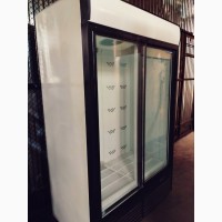 Шикарный! Шкаф холодильный витрина с раздвижными дверьми типа купэ