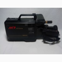 Відеокамера National M7