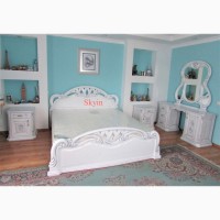 Двоспальне ліжко Віка з різьбленням із масиву дуба біле, слонова кістка