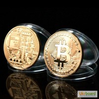 Монета Bitcoin (BTC, биткоин) в футляре
