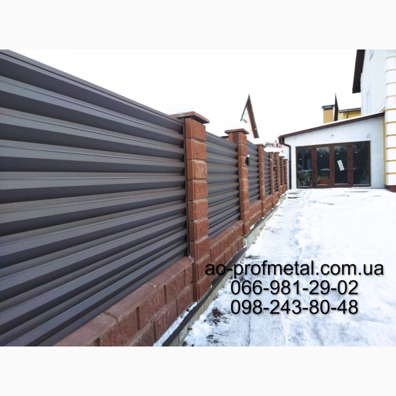 Фото 2. Забор профнастил жалюзи-ламели, темно-коричневого цвета РАЛ 8019