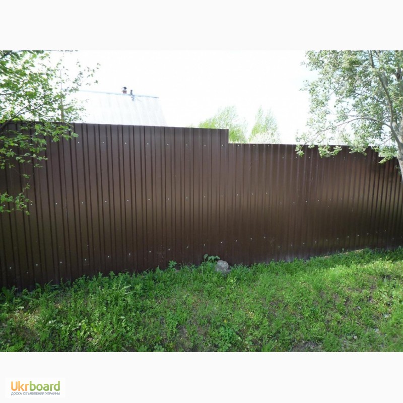 Забор коричневый из профнастила продам