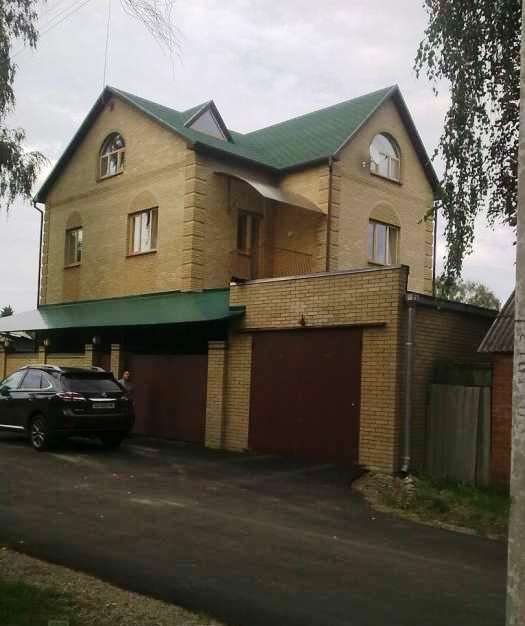 Продам элитный дом в Харькове 350 м. кв