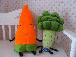 Мягкая игрушка морковка для деток