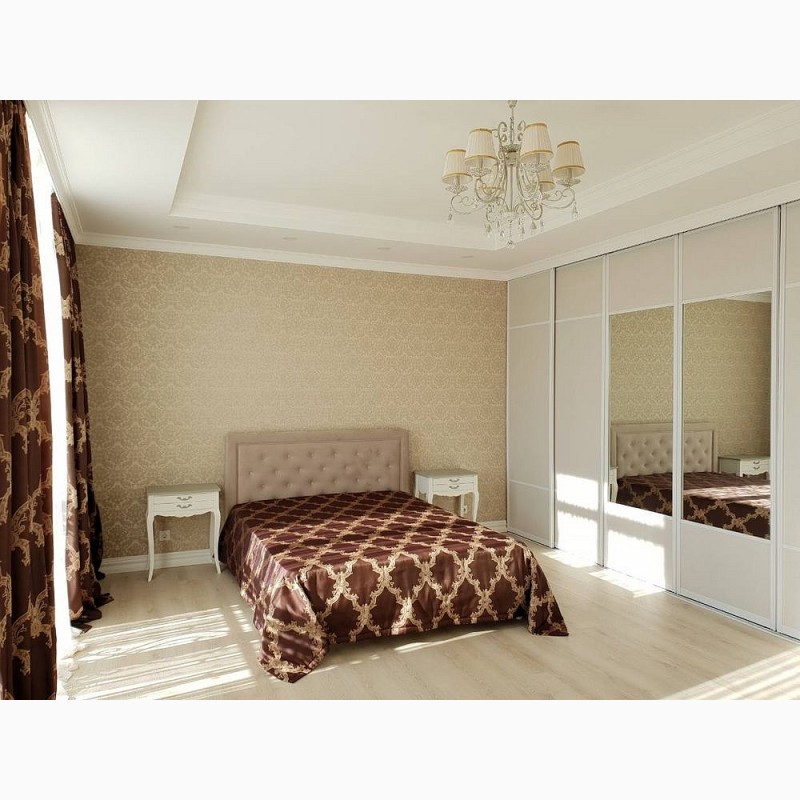 Фото 8. Сдается квартира в доме комфорт класса в самом центре Кишинева. 120 кв.м