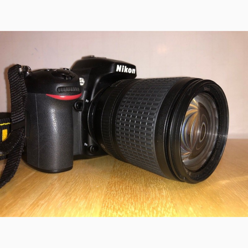 Фото 4. Nikon D7100 Цифровая зеркальная фотокамера с объективом 18-140 мм