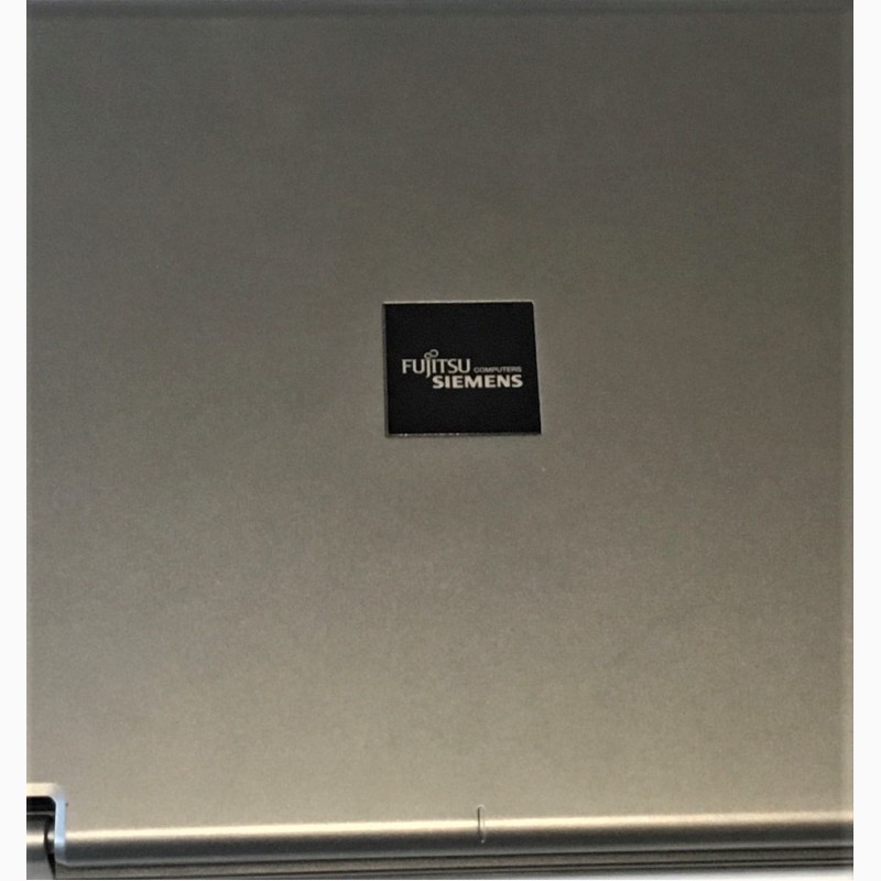 Ноутбук Fujitsu-Siemens модель ESPRIMO Mobile V5555