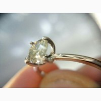 Кольцо с бриллиантом 0. 61 карата