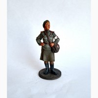 Оловянный солдатик девушка-санинструктор, 1943-1945гг