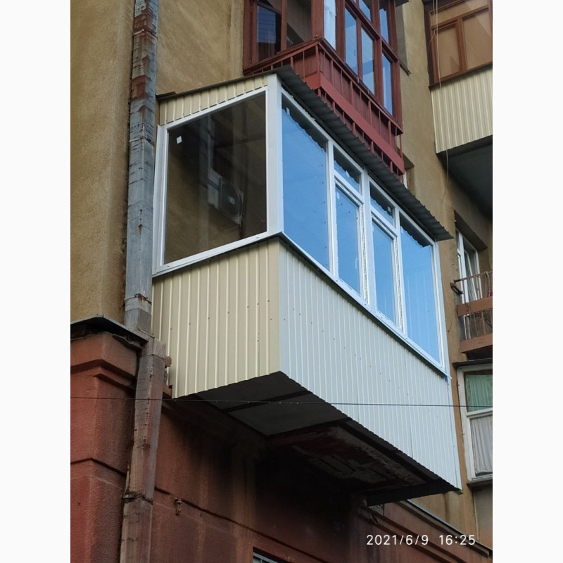 Фото 2. Балкон под ключ с выносом по плите и внутренней обшивкой с утеплением. БЕЗ ПОСРЕДНИКОВ