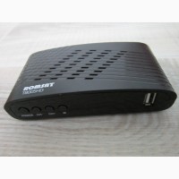 Т2 тюнер DVB-T2 Romsat T8005HD з функціоналом інтернет-медіаплеєра