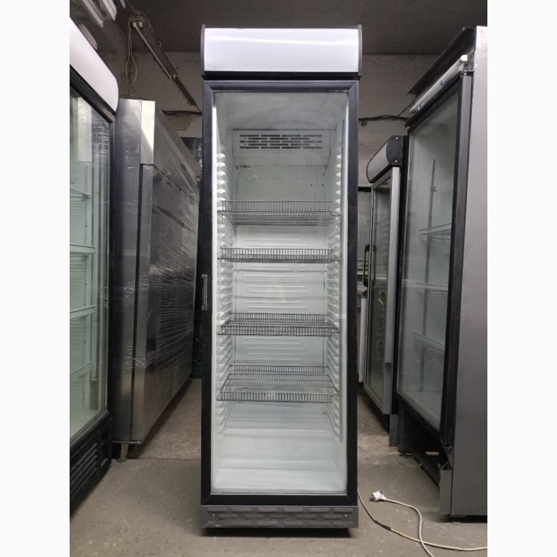 Холодильна шафа - вітрина б в, однодверна шафа холодильна б в, вітрина холодильна б/у