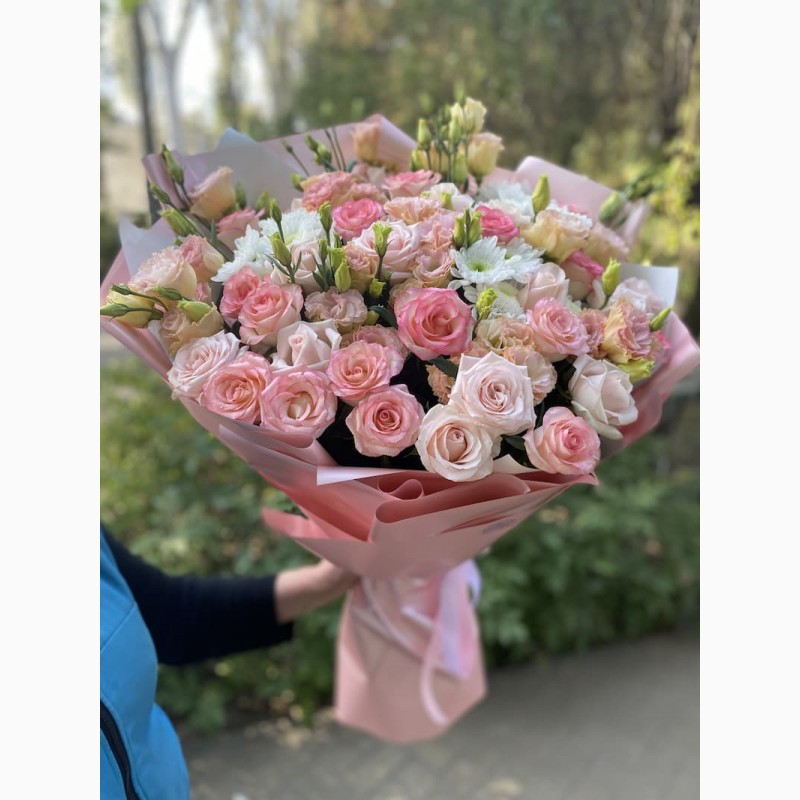 Фото 3/3. Купити букети троянд у Запоріжжі - тільки у крамниці квітів Flowers Story