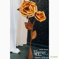 Гигантские ростовые бумажные цветы на ножках стойках для декора свадьбы, витрин Украина
