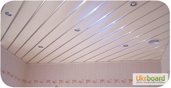 Фото 4. Алюминиевый реечный подвесной потолок