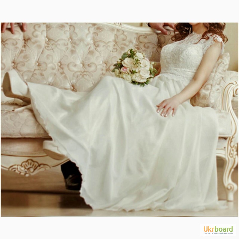 Свадебное платье, размер S, ОГ 83 см, ОТ 68 см. Рост 156+14 см