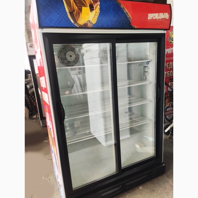 Фото 2. Вітрина - шафа холодильна для пива. Скляні двері, повністю робоча