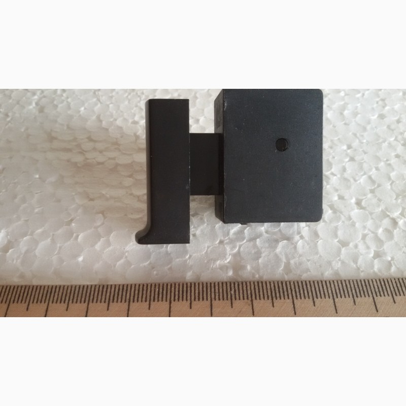 Фото 3. Кнопка для дисковой пилы и углошлифмашины (болгарки) TEMSE TMSD3-2-3; 25T105/55